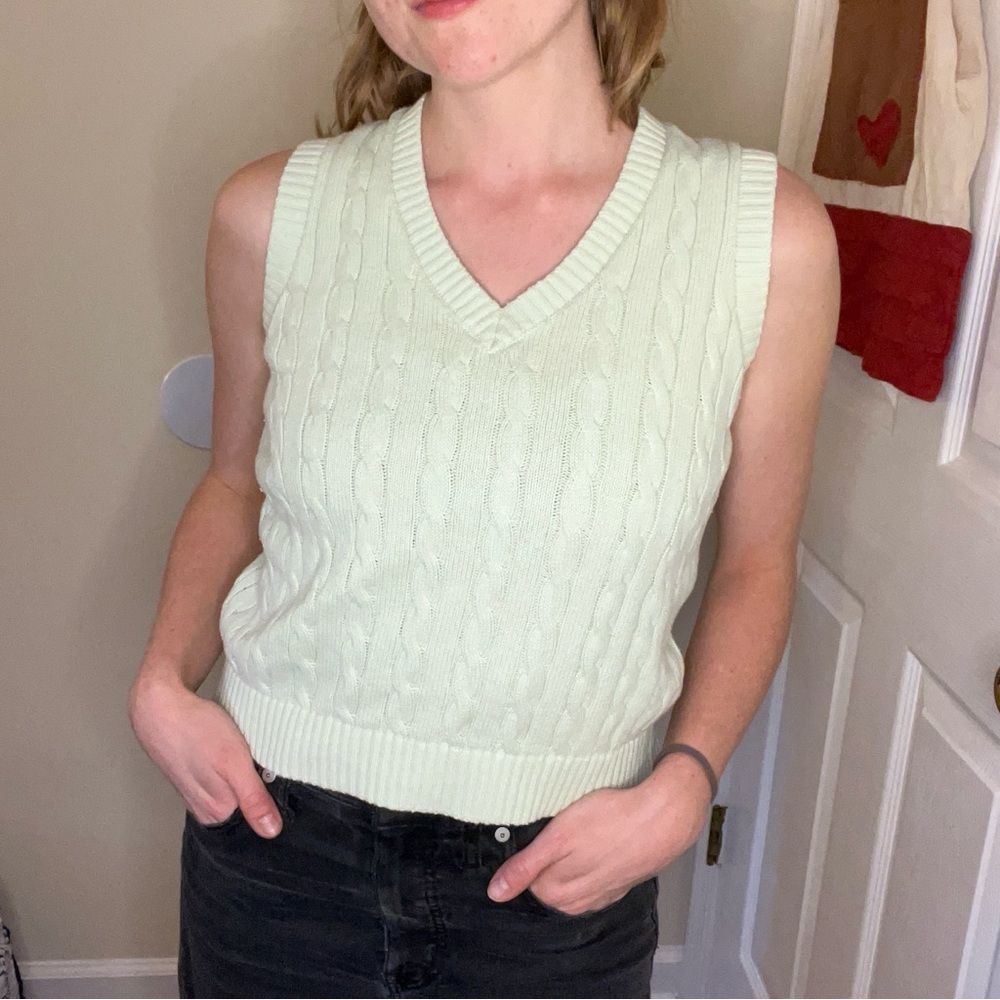 Brandy Melville Light Green 100% Cotton V-Neck Sweater Vest - Picture 7 of 7